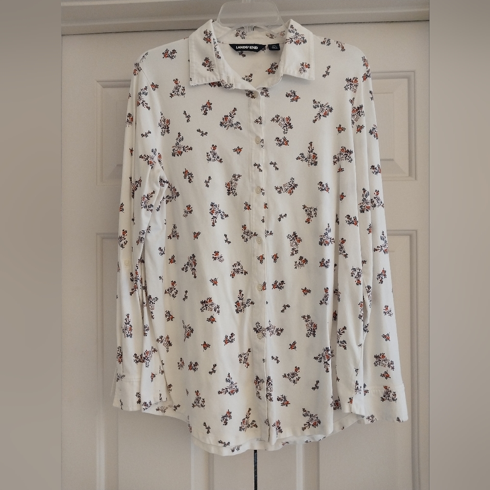 Lands End cotton blend buttoned down blouse
